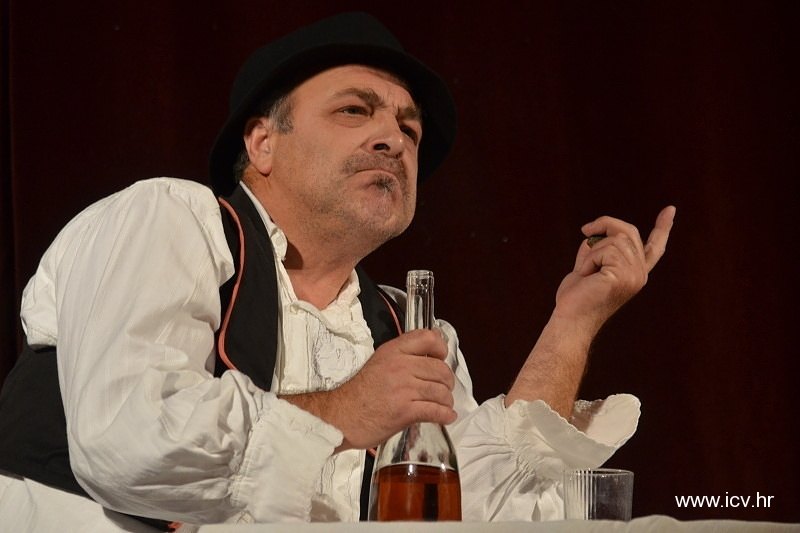 Đuka na pozornici